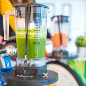 evento-bicicleta-batidora-licuadora-recetas-zumos Evento Empresa - Bicicleta Smoothie - Bicicleta batidora- Recetas smoothies