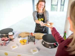 4x3-eventos-empresas-comerciales-bar-crepes-3 Evento Bar de Crepes