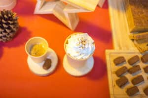 jujus-cofee-shop-navidad-6 Evento Chocolate caliente en empresa