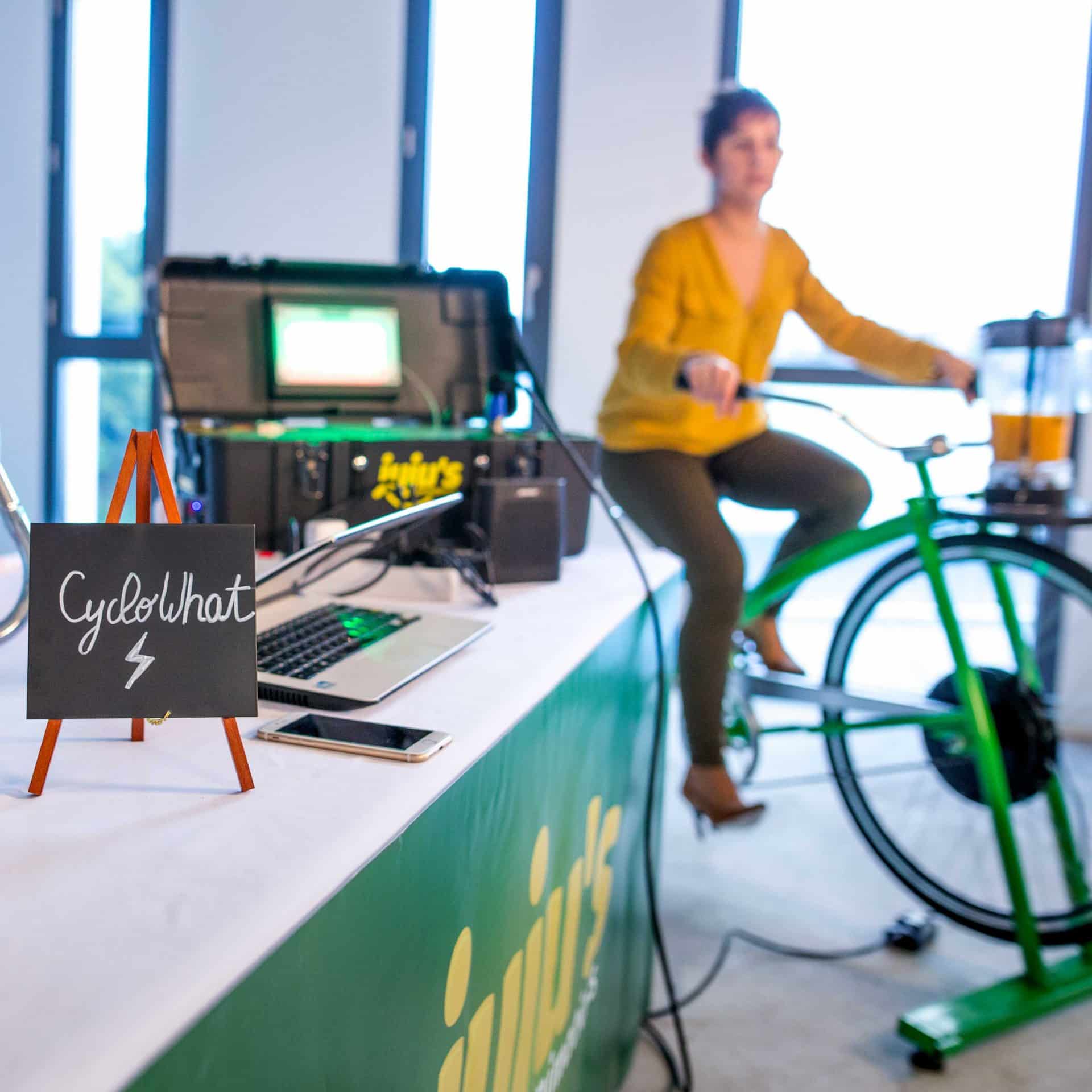 Evento Cyclo What - Bicicleta Generadora de Electricidad