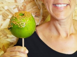 4x3-eventos-empresas- (12) Animación Barra de manzanas caramelizadas