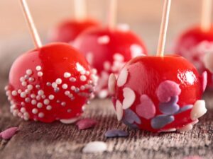 evento-corporativo-comercial-manzana-caramelizada-love Animación Barra de manzanas caramelizadas